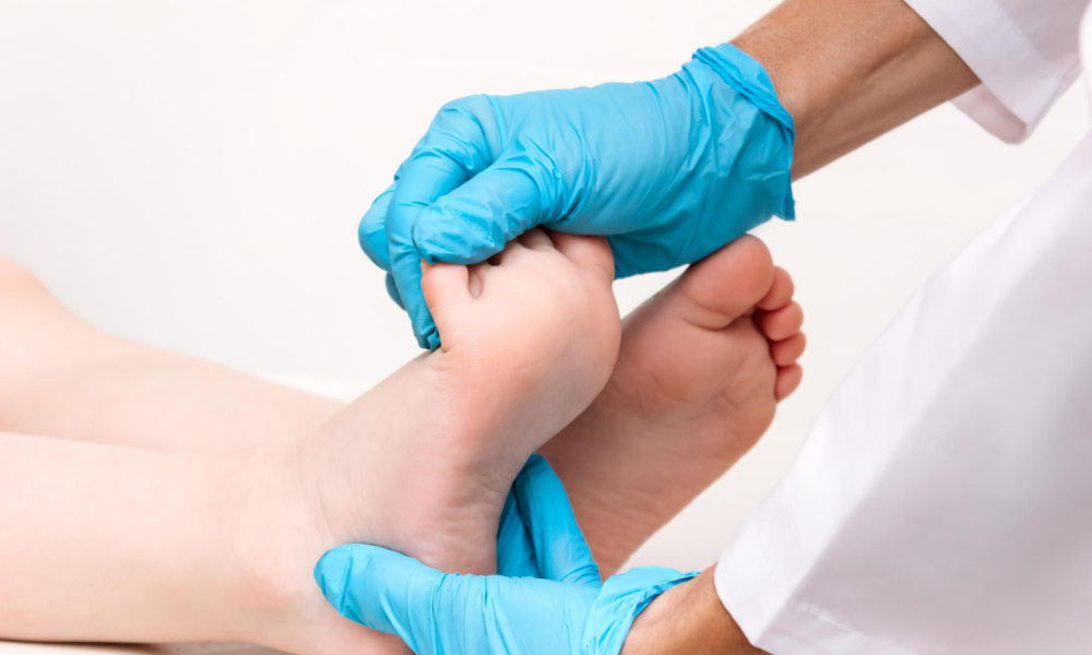 Zdrowe buciki dla dzieci. Prawidłowy rozwój stopy dziecka. Zadbaj o to z całych sił.