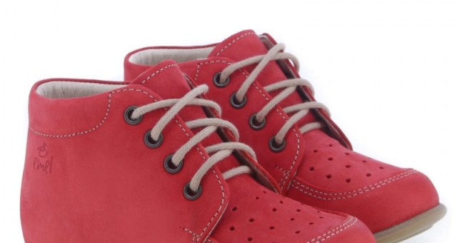 Pięć korzyści z kupowania skórzanych butów dla dzieci. Czy warto kupić buciki ze skóry?